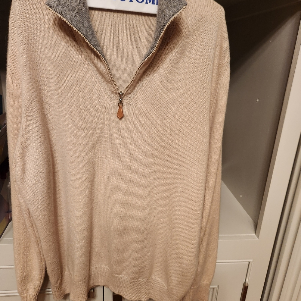 Cashmere 100% sweater, half zip.cream, inside collar is grey. Holt Renfrew XXL